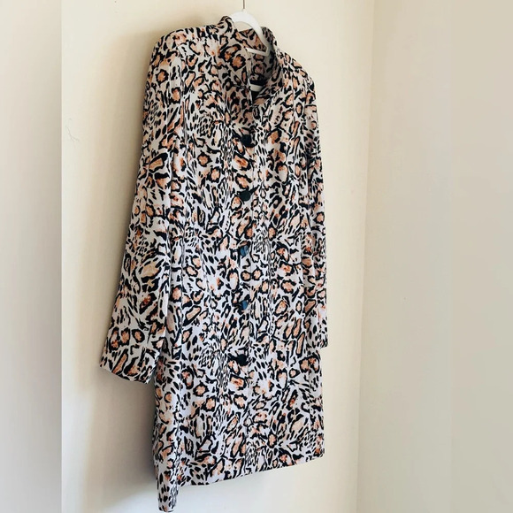 Dennis Basso Printed Twill Button Front Jacket - Leopard Print - Size S - Picture 4 of 16